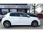 Peugeot 208 Benzine 5-deurs * Style Edition * * Navigatie * Airco * L.M. Velgen * Parkeersensoren * Apple Carplay / Android Auto * Cruise Control * Leder Stuurwiel * Vingerhoets; Vierde Generatie Eersteklas Service. Al meer dan 100 jaar een begrip in de Brabantse Kempen.