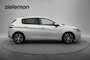 Peugeot 308 1.2 PureTech Style Automaat - Navi, Cruise, Clima, Trekhaak