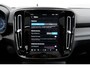 Volvo XC40 Recharge Pro | Panoramadak met schuif-/kantelfunctie | Verwarmbare voorstoelen en stuurwiel | Premium audio by Harman Kardon | Warmtepomp | Adaptieve cruise control | Elektrische achterklep | Achteruitrijcamera |