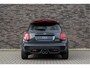 MINI Cooper S Mini 2.0 F1 Aut. | JCW-Trim | Navigatie | Panorama | Schaalstoelen | H&K | Head-Up | Camera | 18"LM | Thunder Grey