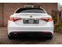 Alfa Romeo Giulia 2.0T Super 200 PK Aut. Pano Keyless Half/Leder Xenon 19''