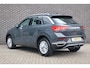 Volkswagen T-Roc 1.5 TSI 150pk Style Business | Trekhaak | Navigatie | Elektrische Achterklep | Volautomatische Airconditioning