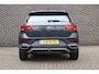 Volkswagen T-Roc 1.5 TSI 150pk Style Business | Trekhaak | Navigatie | Elektrische Achterklep | Volautomatische Airconditioning