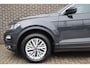 Volkswagen T-Roc 1.5 TSI 150pk Style Business | Trekhaak | Navigatie | Elektrische Achterklep | Volautomatische Airconditioning