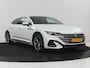 Volkswagen Arteon 1.4 TSI eHybrid R-Line | Head-Up | 360 Camera | Stoelverwarming | Leder/Alcantara | Carplay | Massage | Achterbankverwarming | Virtual Cockpit | LED Plus | Navigatie | PHEV | Plug In