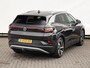 Volkswagen ID.4 First 77 kWh 204 pk | Trekhaak | Camera | Stoel- en Stuurverwarming | Navigatie | Adaptieve cruise control | SOH 91%