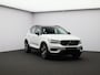 Volvo XC40 1.5 T5 Twin Engine R-Design / Trekhaak / Pano. dak / 360 camera / Stoel-, Stuurwiel- & Achterbankverwarming /  Elektr. stoelverstelling / Harman Kardon Audio / BLIS