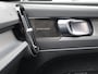 Volvo XC40 1.5 T5 Twin Engine R-Design / Trekhaak / Pano. dak / 360 camera / Stoel-, Stuurwiel- & Achterbankverwarming /  Elektr. stoelverstelling / Harman Kardon Audio / BLIS