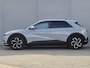 Hyundai Ioniq 5 Style 77.4 kWh Automaat / Fabrieksgarantie tot 05-2030 / Accu SOH 100% / Warmtepomp / CCS snellader / WLTP 507 km / Trekhaak vast / All season banden / Achteruitrijcamera / Trekgewicht 1600 kg / Apple Carplay Android Auto / Keyless Entry/Start /