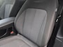 Hyundai Ioniq 5 Style 77.4 kWh Automaat / Fabrieksgarantie tot 05-2030 / Accu SOH 100% / Warmtepomp / CCS snellader / WLTP 507 km / Trekhaak vast / All season banden / Achteruitrijcamera / Trekgewicht 1600 kg / Apple Carplay Android Auto / Keyless Entry/Start /