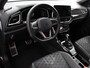 Volkswagen T-Roc 1.5 TSI DSG R-Line Climate control | Adaptieve cruise control | LED | Navigatie | Achteruitrijcamera | Parkeersensoren | Apple Carplay/ Android Auto | Radio