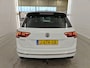 Volkswagen Tiguan 1.5 TSI 150pk Automaat Highline Business R | Panoramadak | Trekhaak | Winter & Advance pakket | Navi | CarPlay