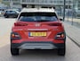 Hyundai Kona 1.0T Premium 120PK | HUD | Navigatie | Stoel-verwarming en ventilatie | Leder | 1ste eigenaar!
