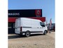 Renault Master E-Tech 87 kWh, 130 kW snelladen, L2H2 Multimedia met Google services, ,Camera, Trekhaak, Apple carplay, Verwarmde voorruit.