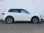 Volkswagen Tiguan 1.4 TSI ACT R-Line 150 pk DSG | Trekhaak | Camera | Stoelverwarming | Digitale cockpit | Elektr. Achterklep | Navigatie