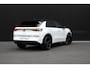 Volkswagen T-Roc R-Line First Edition | 'App-Connect' draadloze smartphone integratie | 30,5 cm display met 2D en 3D weergave | Achterklep, elektrisch, met sensorgestuurde opening (Easy Open)