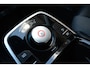 Kia Niro EV e-Niro DynamicLine 64 kWh 3 Fase | Parelmoer wit | SOH 100% | Keyless | Camera | Adaptive Cruise