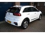 Kia Niro EV e-Niro DynamicLine 64 kWh 3 Fase | Parelmoer wit | SOH 100% | Keyless | Camera | Adaptive Cruise