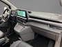 Volkswagen Transporter 2.0 TDI 150pk Automaat L2 Dubbel Cabine Bulli | Leder | Trekhaak | 360gr Camera | Sidebars | Stoelverwarming | Matrix LED | Keyless | ACC | Navigatie | Climatronic | Black on black