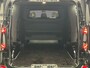 Volkswagen Transporter 2.0 TDI 150pk Automaat L2 Dubbel Cabine Bulli | Leder | Trekhaak | 360gr Camera | Sidebars | Stoelverwarming | Matrix LED | Keyless | ACC | Navigatie | Climatronic | Black on black