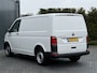 Volkswagen Transporter 2.0 TDI 102 PK / L1H1 / 1e EIG. / ACHTERKLEP / AIRCO / CRUISE / CAMERA / VERWARMDE VOORRUIT