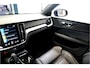 Volvo V60 2.0 T6 AWD Long Range 293kW/399pk Aut8 Recharge R-Design ADAPT.CRUISE + EL.TREKHAAK + SUBWOOFER + DAB+ + LEDER/GAASSTOF + PILOT ASSIST + ADAPT.CRUISE + STOEL-&STUURVERWARMING + CAMERA + PD-GLASS + KEYLESS ENTRY&GO + PARKSENSOREN + 19" LM-VELGEN!!