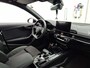 Audi A4 Limousine 40 TFSI S edition Competition 204 PK | Automaat | Trekhaak inklapbaar | Cruise Control | Climate Control | Parkeersensoren voor en achter | Volledig digitaal instrumentenpaneel | 18 " Lichtmetalen Velgen |