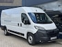 Peugeot Boxer 2.2 BlueHDi 180 PK Automaat L4H2 | Zeer Complete Bus | Zakelijk BPM Vrij | Full LED Verlichting | Navigatie | Climate Control | Volledige Betimmering | Camera | Digitale Binnenspiegel | Multifunctioneel Stuurwiel | 3.000 KG Trekgewicht | Dode Hoek Signalering | All Season Banden |