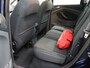 Ford C-Max 1.6 EcoBoost Titanium Trekhaak, Bluetooth, Cruise control, Parkeersensor achter, Start/stop systeem, Verwarmde voorruit, Buitenspiegels elektrisch verstel- en verwarmbaar, Lichtmetalen velgen 16 De Ford C‑Max 1.6 EcoBoost Titanium is een comfortabele en ruime gezinsauto met een krachtige 1.6-liter EcoBoost benzinemotor. Dankzij de handgeschakelde versnellingsbak rijdt de auto soepel