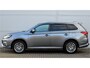 Mitsubishi Outlander PHEV 2.4 INSTYLE 4WD | PLUG IN HYBRID | FULL OPTIONS | SoH 85 % | SCHUIFDAK | ADAPTIEF CRUISE | TREKHAAK 1500KG | FABRIEKSGARANTIE TOT 21-01-2029* | ALL IN RIJKLAARPRIJS