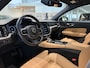 Volvo V60 2.0 T6 Twin Engine AWD Inscription, Pano, Trekhaak, Adaptive cruise