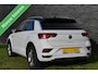 Volkswagen T-Roc 1.5 TSI R-LINE 150PK ACC/AUTOMAAT/VIRTUAL COCKPIT/LED/NAVI/ETC.!