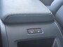 Volvo XC60 Plug-in Hybrid T6 AWD Plus Dark | Long Range | Harman Kardon audio | 360 graden camera | Stoel- en stuurverwarming | Adaptive cruise control | Voorruitverwarming | Dode hoek detectie BLIS | Actieve LED koplampen | Verwarmbare achterbank | Getint glas |