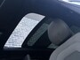 Volvo XC60 Plug-in Hybrid T6 AWD Plus Dark | Long Range | Harman Kardon audio | 360 graden camera | Stoel- en stuurverwarming | Adaptive cruise control | Voorruitverwarming | Dode hoek detectie BLIS | Actieve LED koplampen | Verwarmbare achterbank | Getint glas |