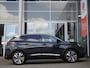 Peugeot 3008 1.2 PureTech Blue Lease Premium | Automaat | Trekhaak | 19 inch lichtmetalen velgen | Elektrisch bedienbare kofferbakklep | Navigatie | Achteruitrijcamera | Draadloze telefoonlader | Keyless entry en start