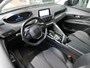 Peugeot 3008 1.2 PureTech Blue Lease Premium | Automaat | Trekhaak | 19 inch lichtmetalen velgen | Elektrisch bedienbare kofferbakklep | Navigatie | Achteruitrijcamera | Draadloze telefoonlader | Keyless entry en start