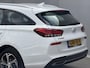 Hyundai i30 Wagon 1.0 T-GDi MHEV Comfort Automaat / Facelift / Camera / Navigatie via AppleCarplay & Android auto / Parkeersensoren / Multimedia Bluetooth / DAB /