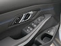 BMW 3-Serie Touring 330e 292 Pk Automaat M Sportpakket Pro Schuifdak / Apple Carplay / Head-Up / Keyless