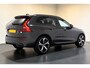 Volvo XC60 2.0 T8 AWD 287kW/390pk Aut8 Plug-in hybrid Ultimate Dark LUCHTVERING + HARMAN/KARDON + PANORAMADAK + EL.TREKHAAK + 360 CAMERA + PILOT ASSIST + HEAD-UP + ADAPT.CRUISE + LANE ASSIST + PARKSENSOREN V&A + 21" LM-VELGEN!!