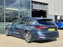 Ford Focus Wagon 1.0 EcoBoost Hybrid ST Line 155PK Automaat Winterpack Adaptieve Cruise Navi Climate Carplay Camera Privacy Glass Blind-Spot Parkeersensoren *1500KG Trekgewicht*