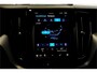 Volvo XC60 2.0 T6 AWD 293kW/399pk Aut8 Plug-in hybrid Plus Black Edition PANORAMADAK + HARMAN/KARDON + ADAPT.CRUISE + GOOGLE DASH + LANE ASSIST + STOELVERWARMING V&A + MATRIX LED-KOPLAMPEN + STUURVERWARMING + 360 CAMERA + PARKSENSOREN V&A + 21" LM-VELGEN!