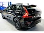 Volvo XC60 2.0 T6 AWD 293kW/399pk Aut8 Plug-in hybrid Plus Black Edition PANORAMADAK + HARMAN/KARDON + ADAPT.CRUISE + GOOGLE DASH + LANE ASSIST + STOELVERWARMING V&A + MATRIX LED-KOPLAMPEN + STUURVERWARMING + 360 CAMERA + PARKSENSOREN V&A + 21" LM-VELGEN!