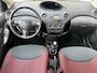 Toyota Yaris 1.3 VVT-i S-Line Eerste eigenaar / Airco / Trekhaak / APK 11-2026