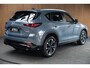 Mazda CX-5 2.0 e-SkyActiv-G M Hybrid 165 HUD Navi 360 ° PDC Stuur- & stoelverwarming Elektr. bedienbare achterklep Climate C. Cruise C. LM velgen Splinternieuw!