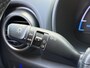 Hyundai Kona Electric EV Premium 64 kWh / Automaat / Navigatie / Cruise Control Adaptief / Trekhaak / Climate Control / Camera / Stoel verwarming/verkoeling / stuurwielverwarming / Head-up / Leder