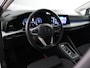 Volkswagen Golf Variant 1.0 eTSI Life (NL-Auto / Trekhaak / Massage / ACC / Carplay / 17'')
