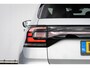 Volkswagen T-Cross 1.0 TSI Style adaptive cruise control | Digitaal Cockpit | PDC | Camera | klimaat control | CarPlay | Lane assist