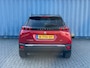 Peugeot e-2008 EV GT Pack 50 kWh Alcantara bekleding | Adeptieve cruise control | Led verlichting interieur | Stoelverwarming | Keyless start | Apple carplay & Android auto
