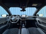 Peugeot e-2008 EV GT Pack 50 kWh Alcantara bekleding | Adeptieve cruise control | Led verlichting interieur | Stoelverwarming | Keyless start | Apple carplay & Android auto