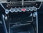 Peugeot e-2008 EV GT Pack 50 kWh Alcantara bekleding | Adeptieve cruise control | Led verlichting interieur | Stoelverwarming | Keyless start | Apple carplay & Android auto